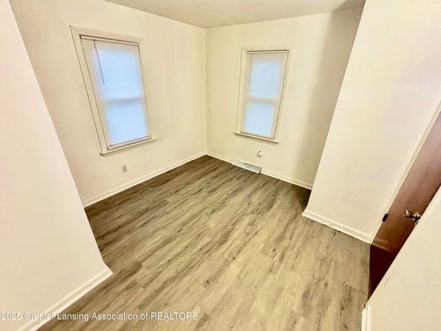 205 Renker Road, Lansing, MI 48917