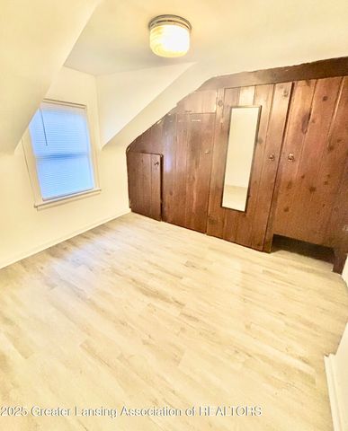 205 Renker Road, Lansing, MI 48917