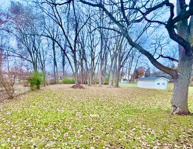 205 Renker Road, Lansing, MI 48917