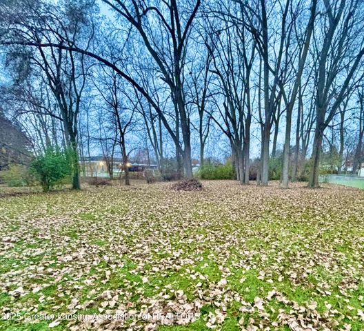 205 Renker Road, Lansing, MI 48917