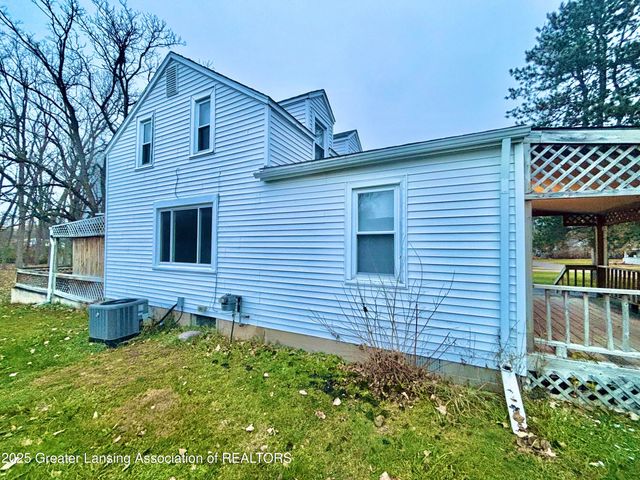 205 Renker Road, Lansing, MI 48917