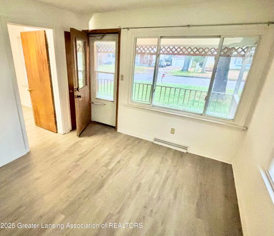 205 Renker Road, Lansing, MI 48917