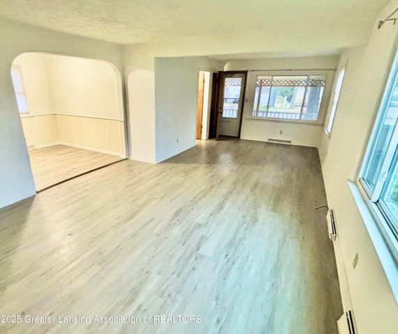 205 Renker Road, Lansing, MI 48917