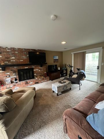 1886 Lindenhall Drive, Loveland, OH 45140