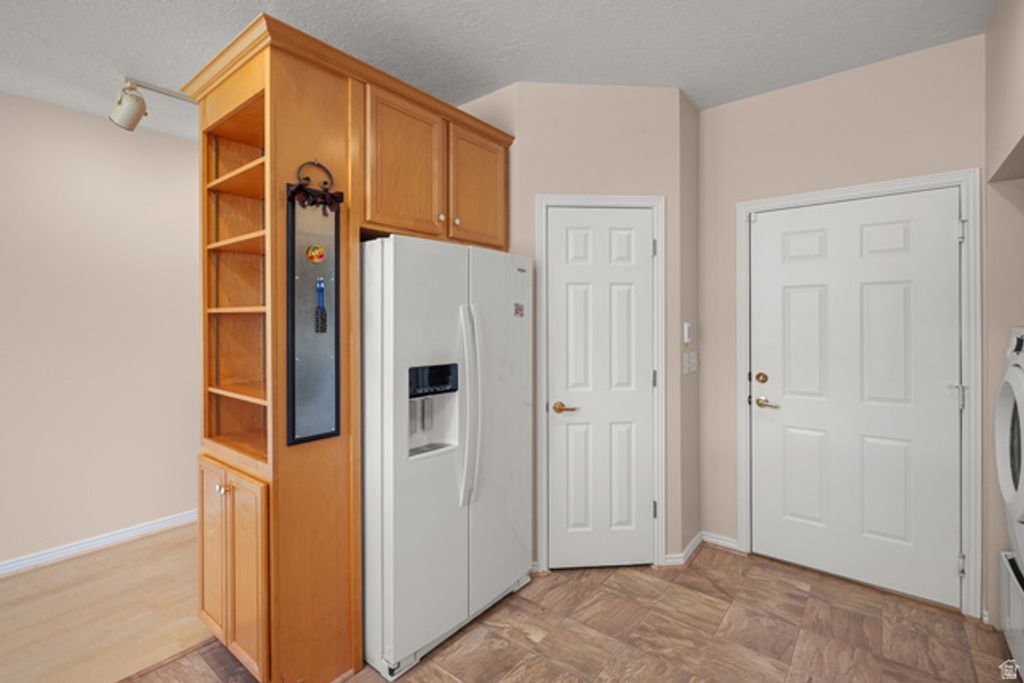 1061 W TITHING RIDGE DR, Riverton, UT 84065 — photo 5