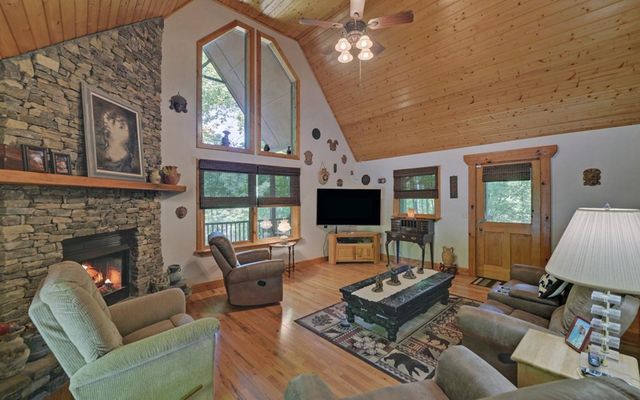 164 Dew Drop Lane, Murphy, NC 28906