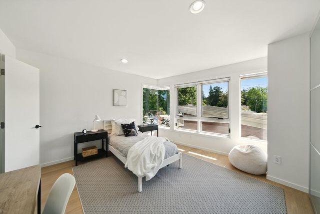 502 Palm Avenue, Los Altos, CA 94022