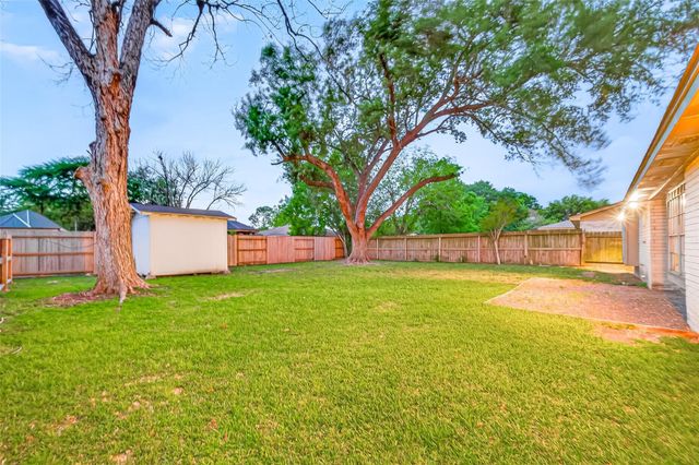 11411 Hornbrook Drive, Houston, TX 77099