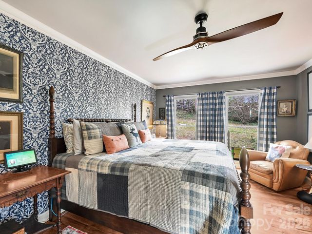 17 Marlwood Court 127, Asheville, NC 28804