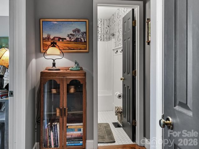 17 Marlwood Court 127, Asheville, NC 28804