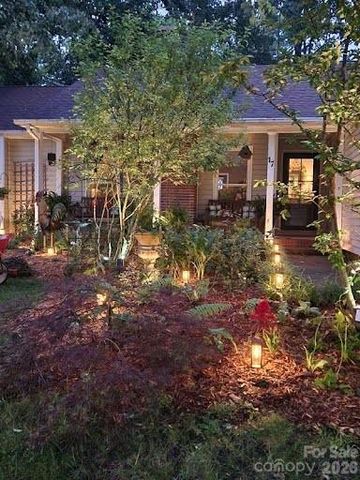 17 Marlwood Court 127, Asheville, NC 28804