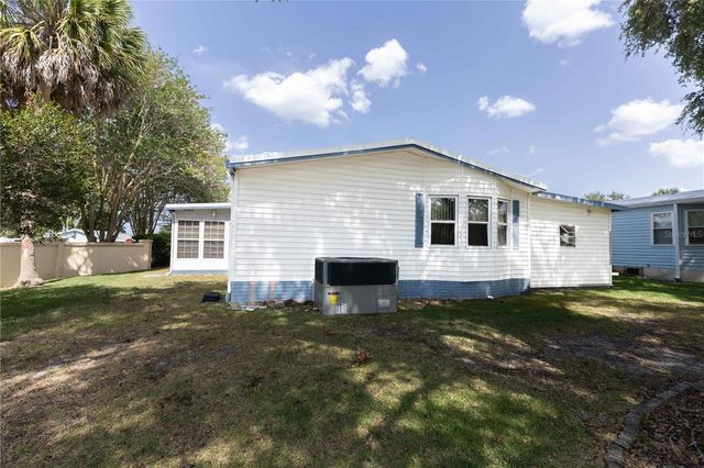 1159 PARADISE DRIVE, Lady Lake, FL 32159