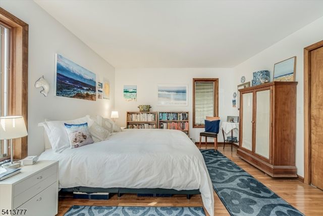 15 Mountain Spring Dr, Sparta Twp., NJ 07871