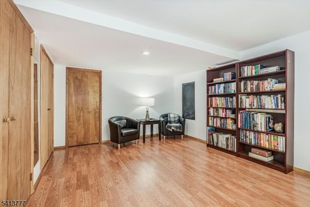 15 Mountain Spring Dr, Sparta Twp., NJ 07871