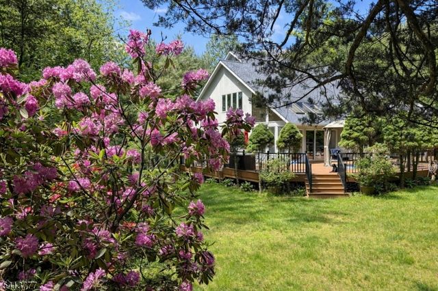 15 Mountain Spring Dr, Sparta Twp., NJ 07871