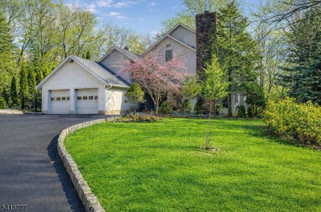 15 Mountain Spring Dr, Sparta Twp., NJ 07871