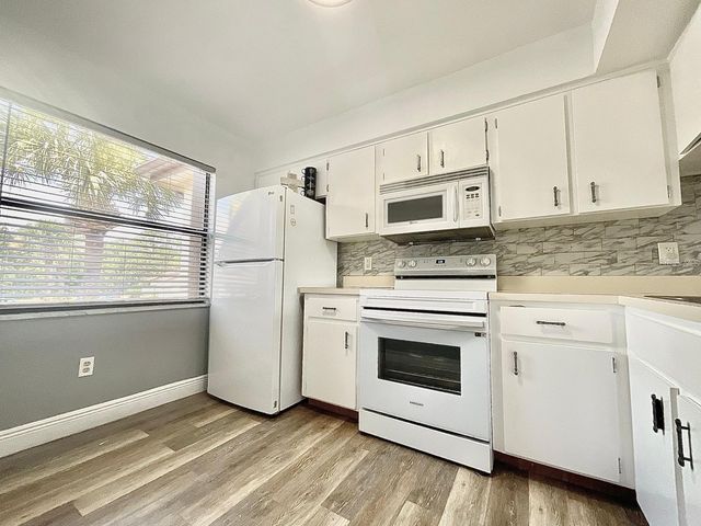 6062 WILLOWPOINTE CIRCLE 203, Orlando, FL 32822