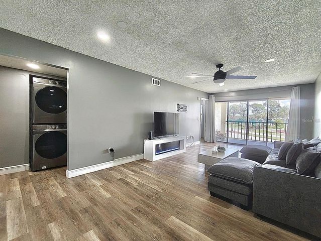6062 WILLOWPOINTE CIRCLE 203, Orlando, FL 32822