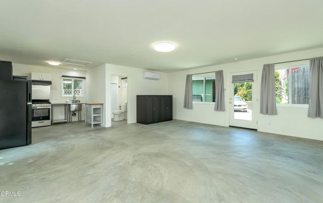 1221 A Fernside Drive, La Canada Flintridge, CA 91011