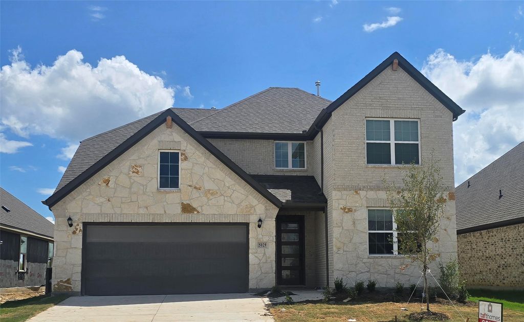 5036 Meadow Vista Lane, Fort Worth, TX 76036