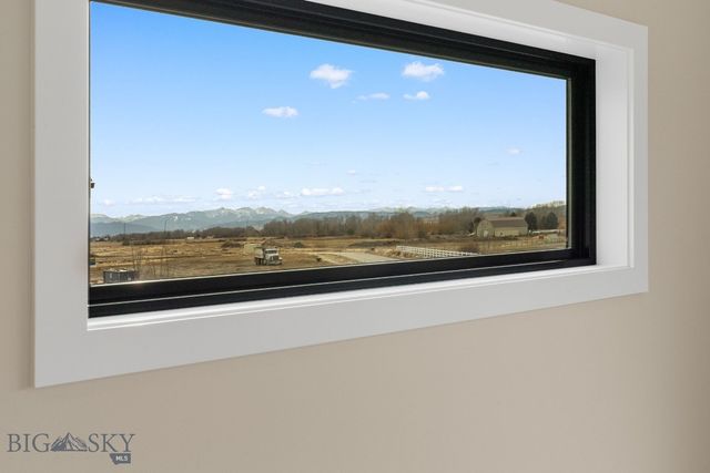 123 Creekbank Loop, Bozeman, MT 59718