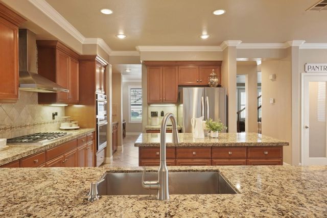 2246 Katzakian Way, Lodi, CA 95242