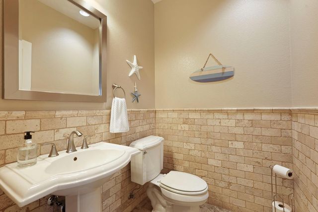 2246 Katzakian Way, Lodi, CA 95242