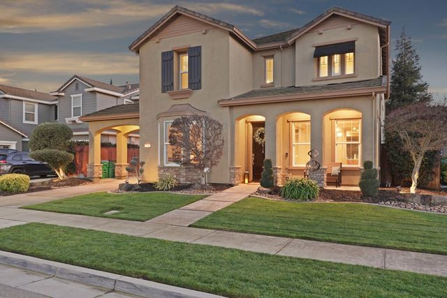 2246 Katzakian Way, Lodi, CA 95242