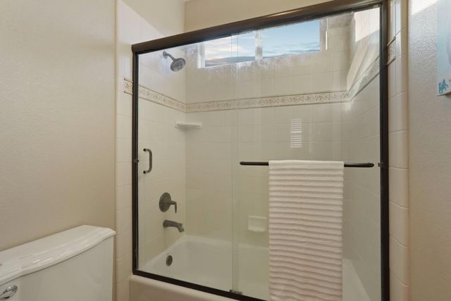 2246 Katzakian Way, Lodi, CA 95242