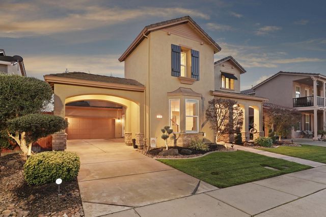 2246 Katzakian Way, Lodi, CA 95242