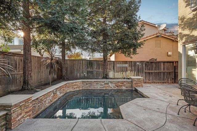 2246 Katzakian Way, Lodi, CA 95242