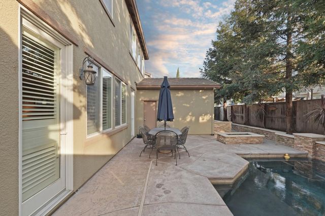 2246 Katzakian Way, Lodi, CA 95242