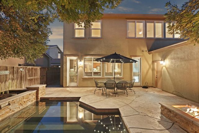 2246 Katzakian Way, Lodi, CA 95242