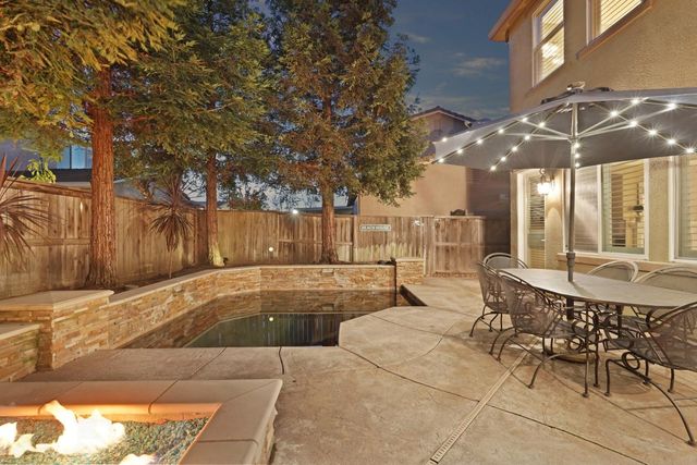 2246 Katzakian Way, Lodi, CA 95242