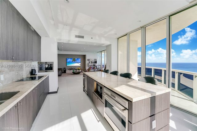 15901 Collins Ave 2701, Sunny Isles Beach, FL 33160
