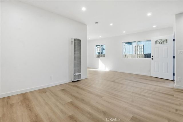 224 W 107th, Los Angeles, CA 90003