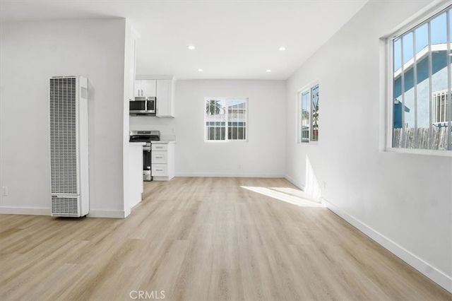 224 W 107th, Los Angeles, CA 90003