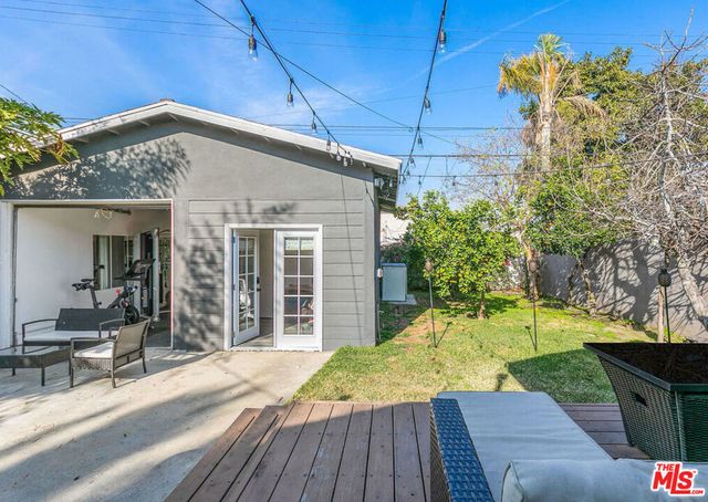 5623 Homeside Avenue, Los Angeles, CA 90016
