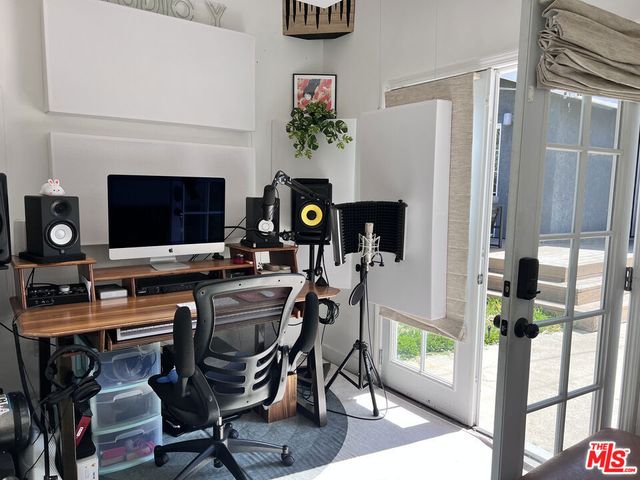 5623 Homeside Avenue, Los Angeles, CA 90016