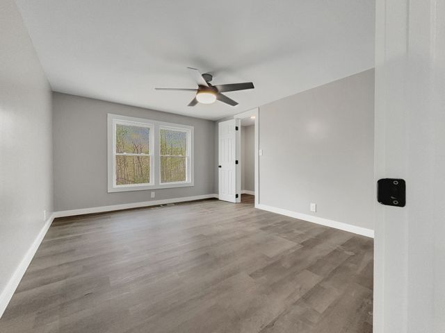 444 Dogwood Dr, Erin, TN 37061
