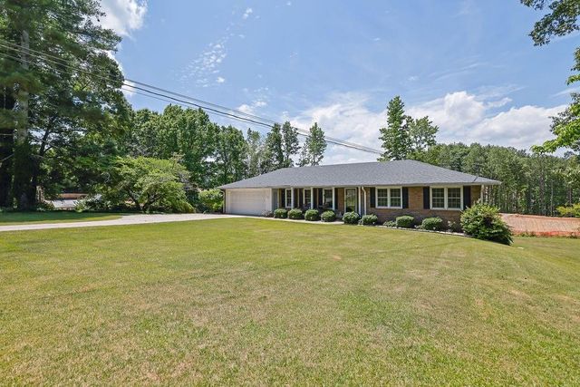 2525 Holtzclaw Road, Cumming, GA 30041