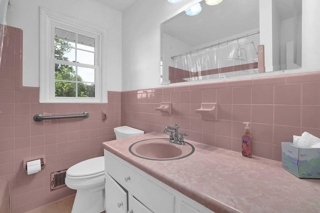 2525 Holtzclaw Road, Cumming, GA 30041