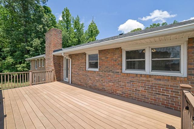 2525 Holtzclaw Road, Cumming, GA 30041