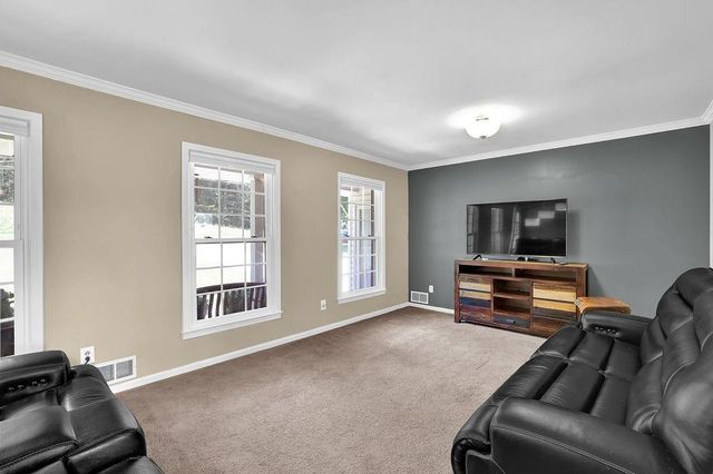 2525 Holtzclaw Road, Cumming, GA 30041