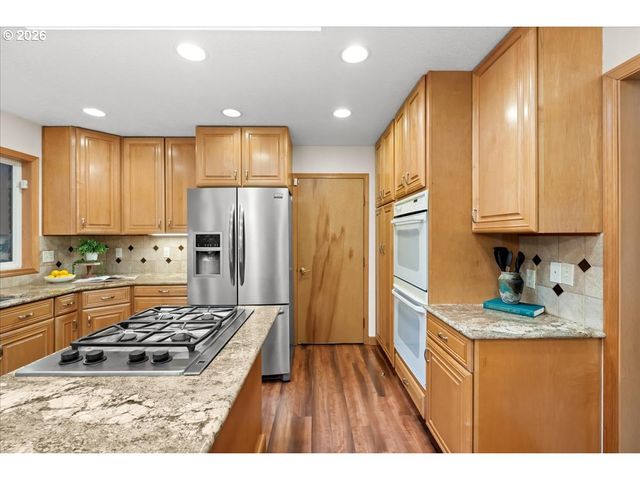 482 Se 26TH Ave, Hillsboro, OR 97123