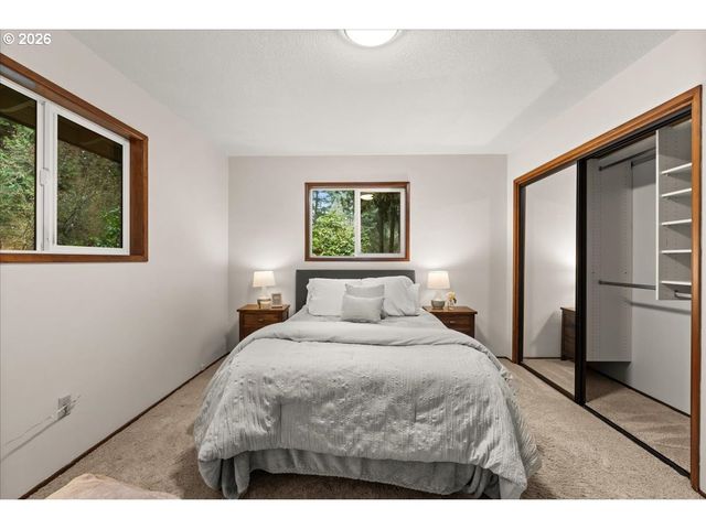 482 Se 26TH Ave, Hillsboro, OR 97123