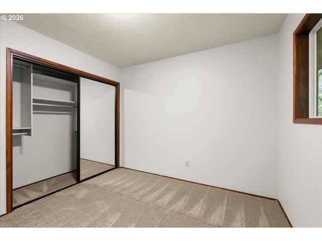 482 Se 26TH Ave, Hillsboro, OR 97123