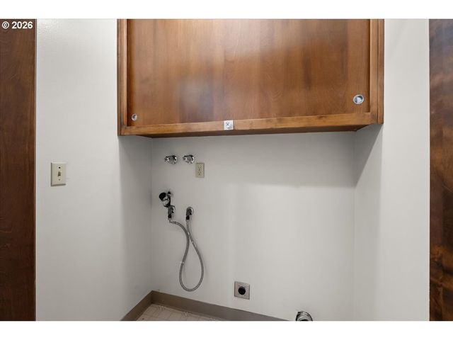 482 Se 26TH Ave, Hillsboro, OR 97123