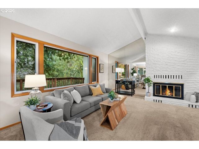 482 Se 26TH Ave, Hillsboro, OR 97123