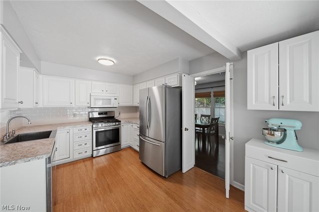 1484 Woodlake Boulevard, Stow, OH 44224